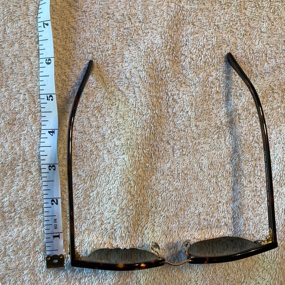 Ray-Ban Tortoise and Gold Clubmaster Sunglasses - Picture 6 of 7